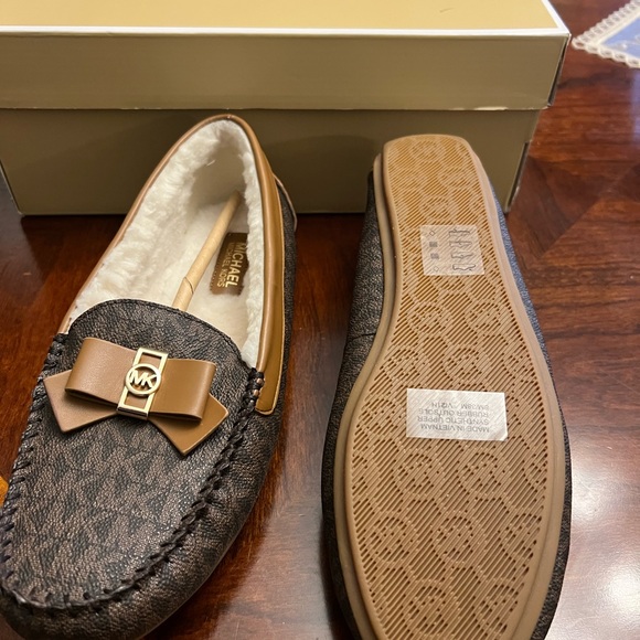Michael Kors Erica Slipper - Classic Brown new in box never worn. - Picture 3 of 4